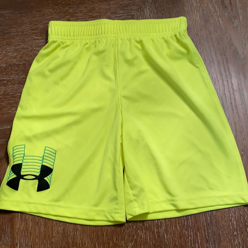 Boys Under Armour shorts